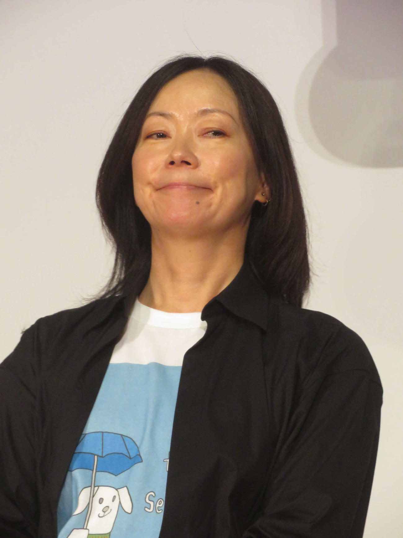 映画「今日の空が一番好き、とまだ言えない僕は」大ヒット御礼舞台あいさつに出席した大九明子監督（撮影・川田和博）