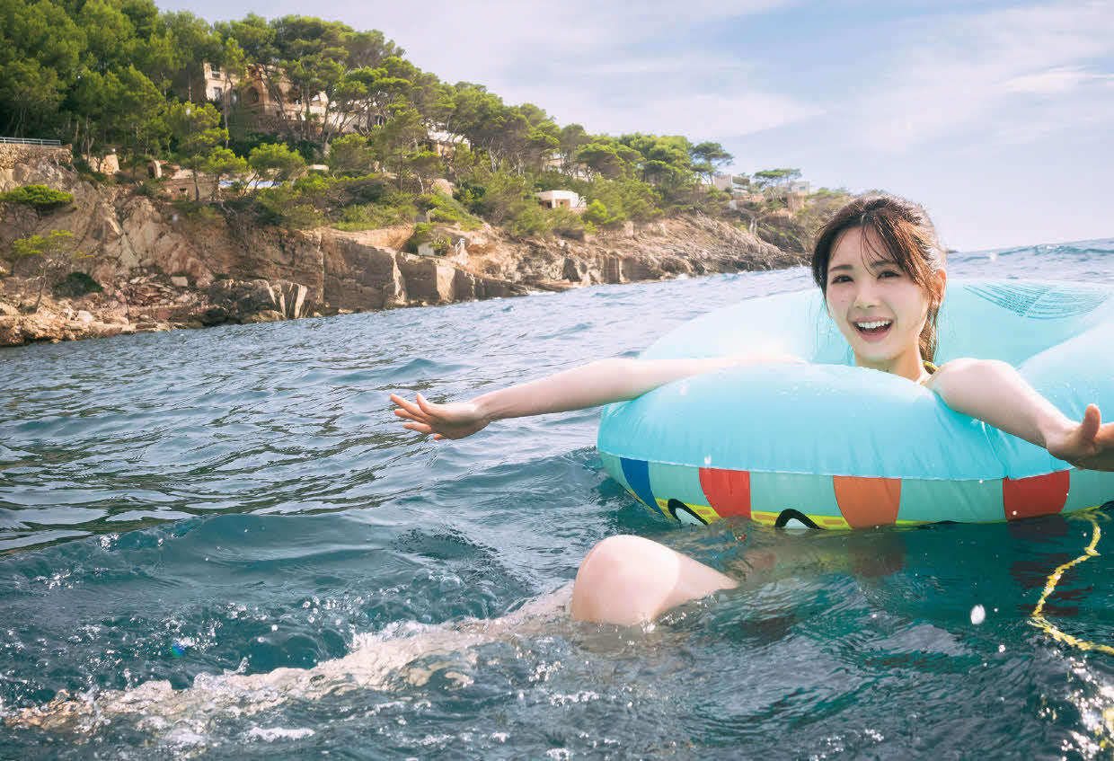 乃木坂46筒井あやめファースト写真集の先行カット（細居幸次郎氏撮影）