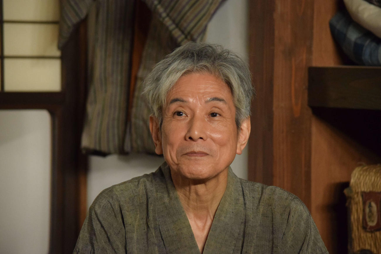 4代目桂米団治を演じる5代目桂米団治（撮影・阪口孝志）