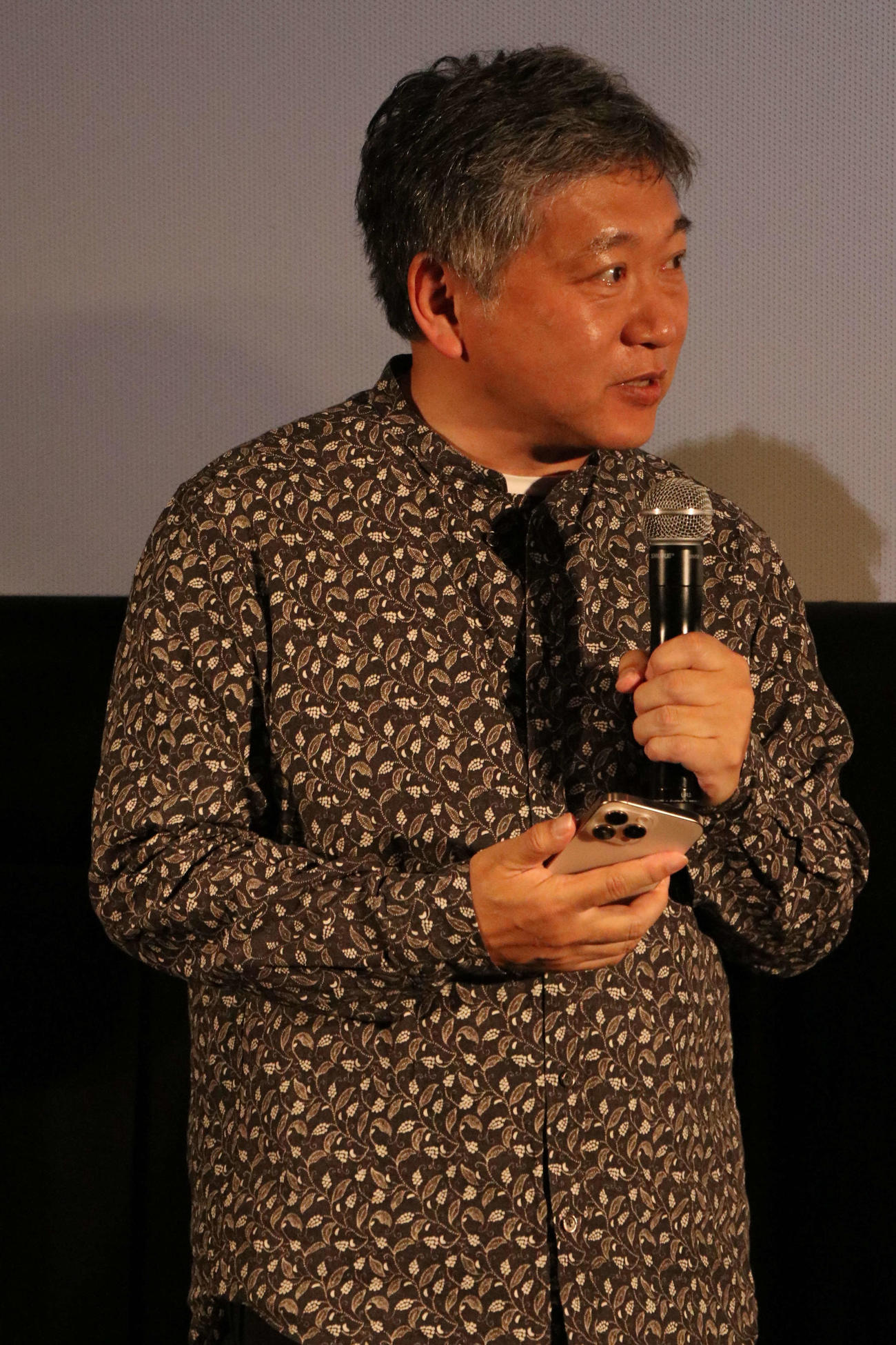 全編iPhone 16 Proで撮影「ラストシーン」プレミア試写会に登壇した是枝裕和監督（撮影・一樹）