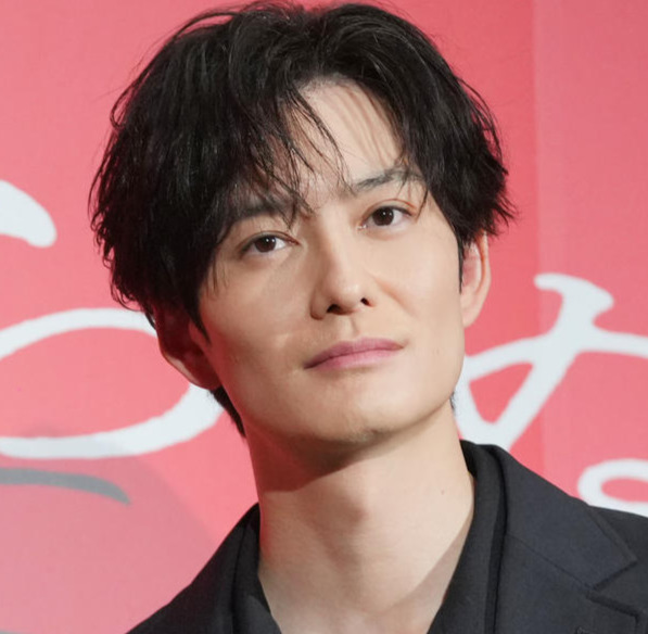 岡田将生（2025年1月撮影）