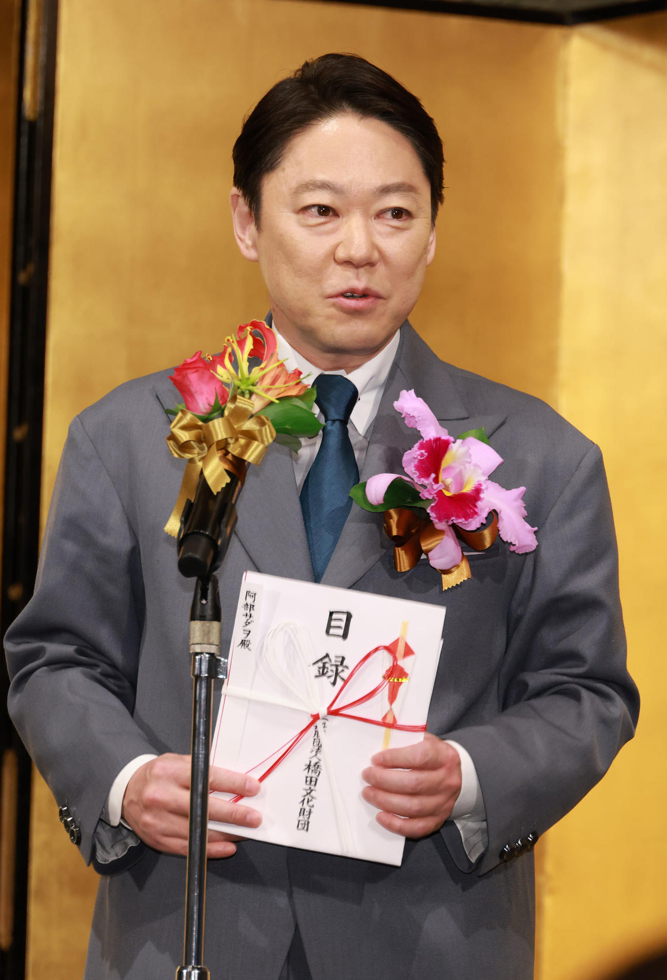 受賞の喜びを語る阿部サダヲ（撮影・中島郁夫）