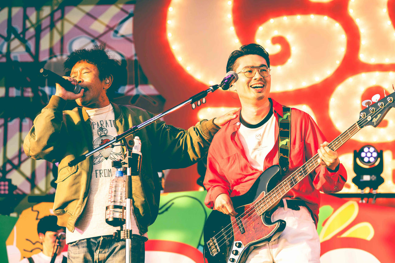 ごぶごぶフェスで共演した浜田雅功（左）とハマ・オカモト（C）GOBU GOBU Festival撮影：渡邉一生