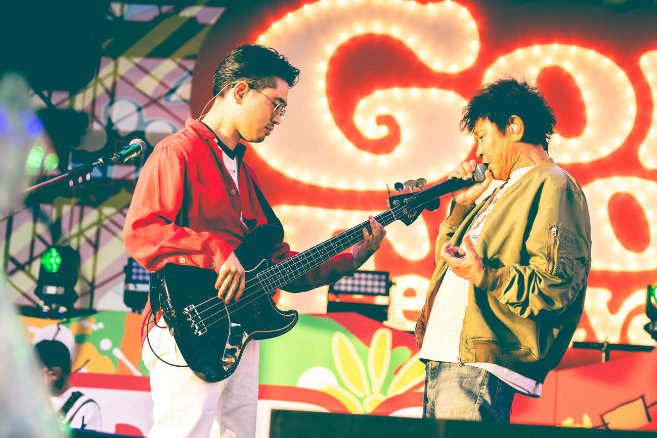 ごぶごぶフェスで共演した浜田雅功（左）とハマ・オカモト（C）GOBU GOBU Festival撮影：渡邉一生