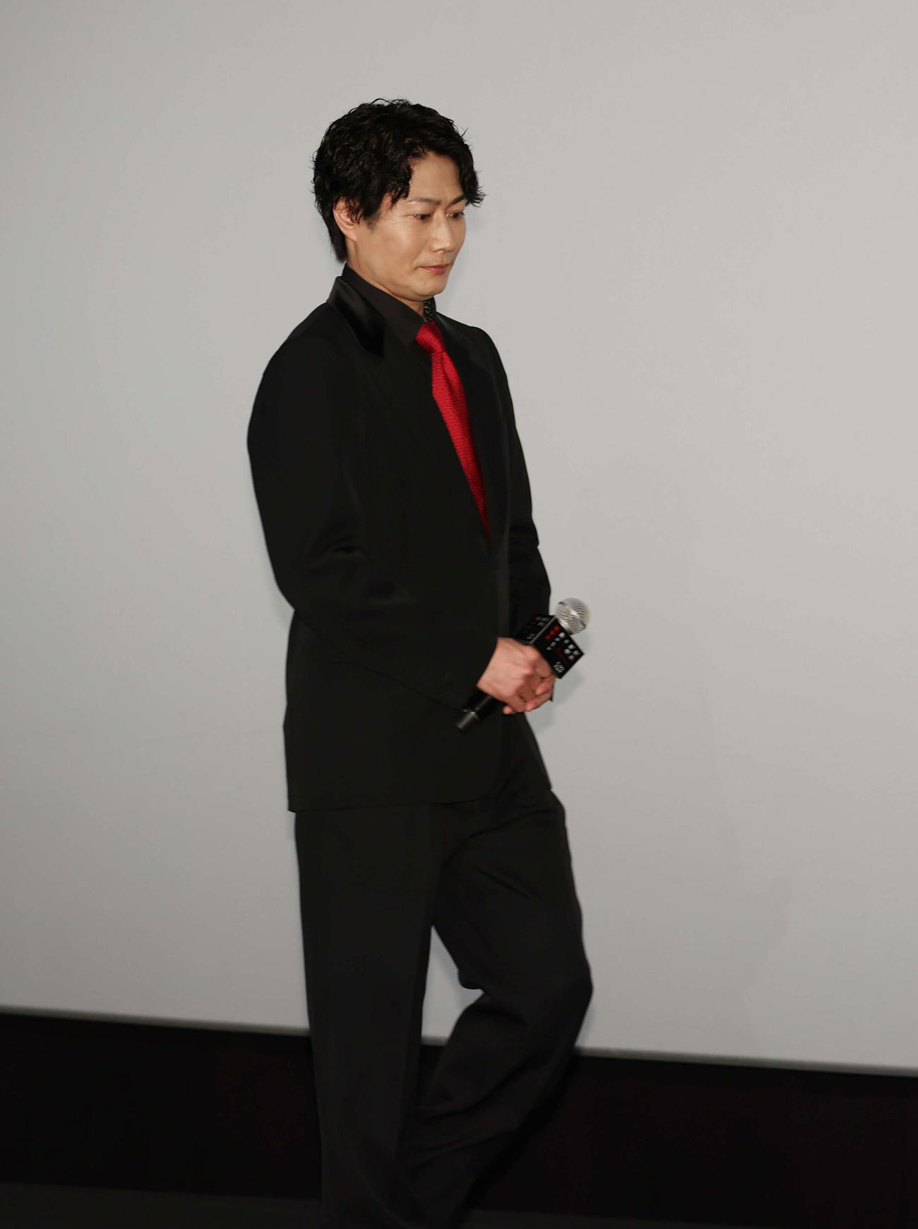 ジャパンプレミアに登壇した戸次重幸（撮影・増田悦実）