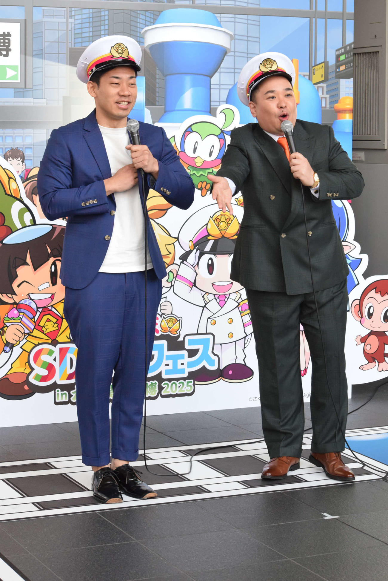 「地方創生SDGsフェス」PR大使に就任したミルクボーイ駒場孝（左）と内海崇（撮影・阪口孝志）