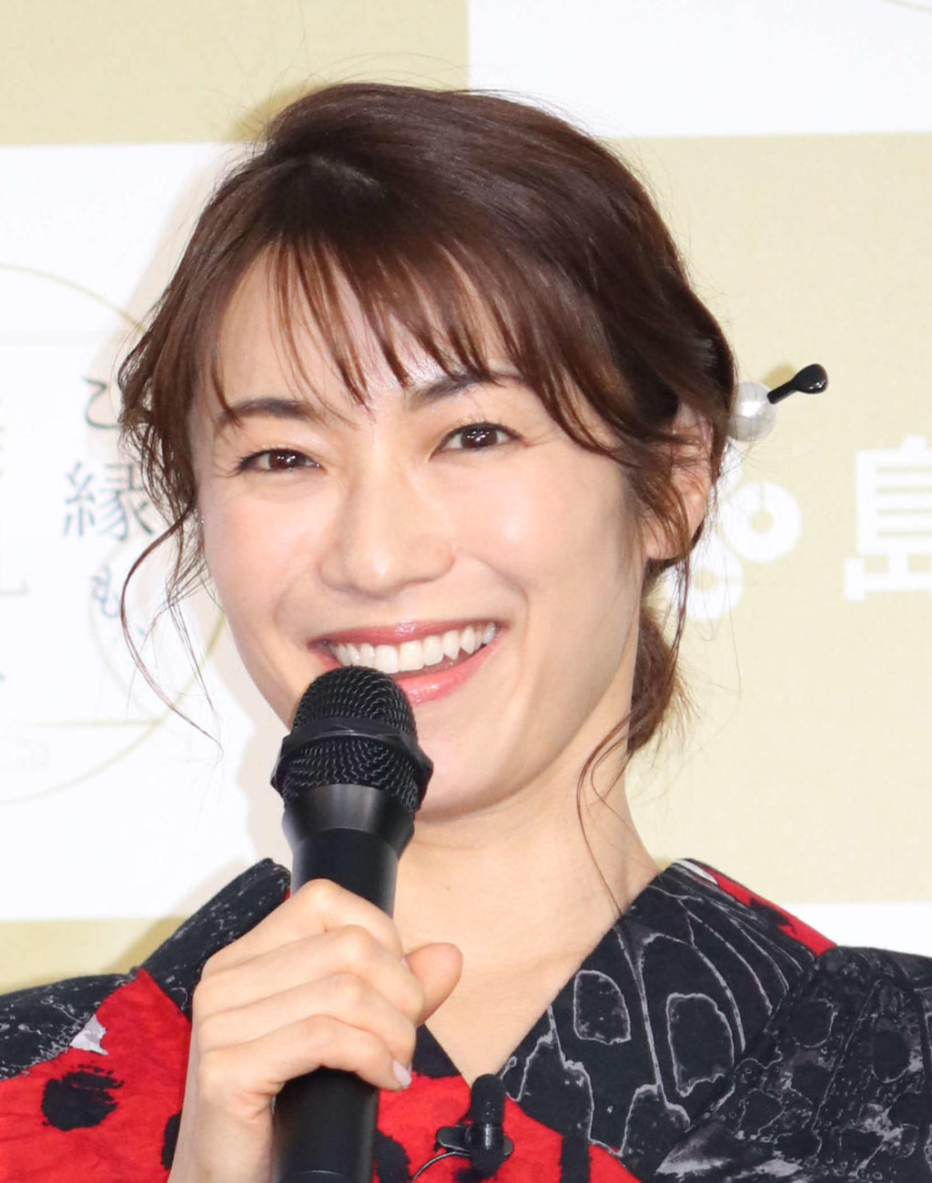 内山理名（2022年6月撮影）
