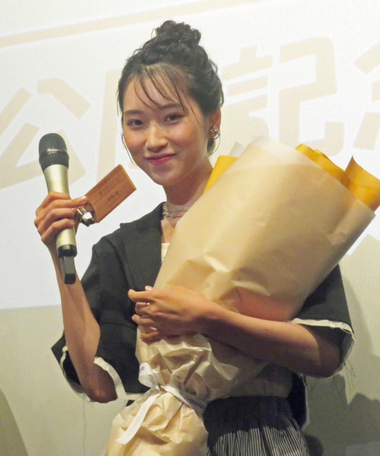 片岡凜（2024年6月撮影）