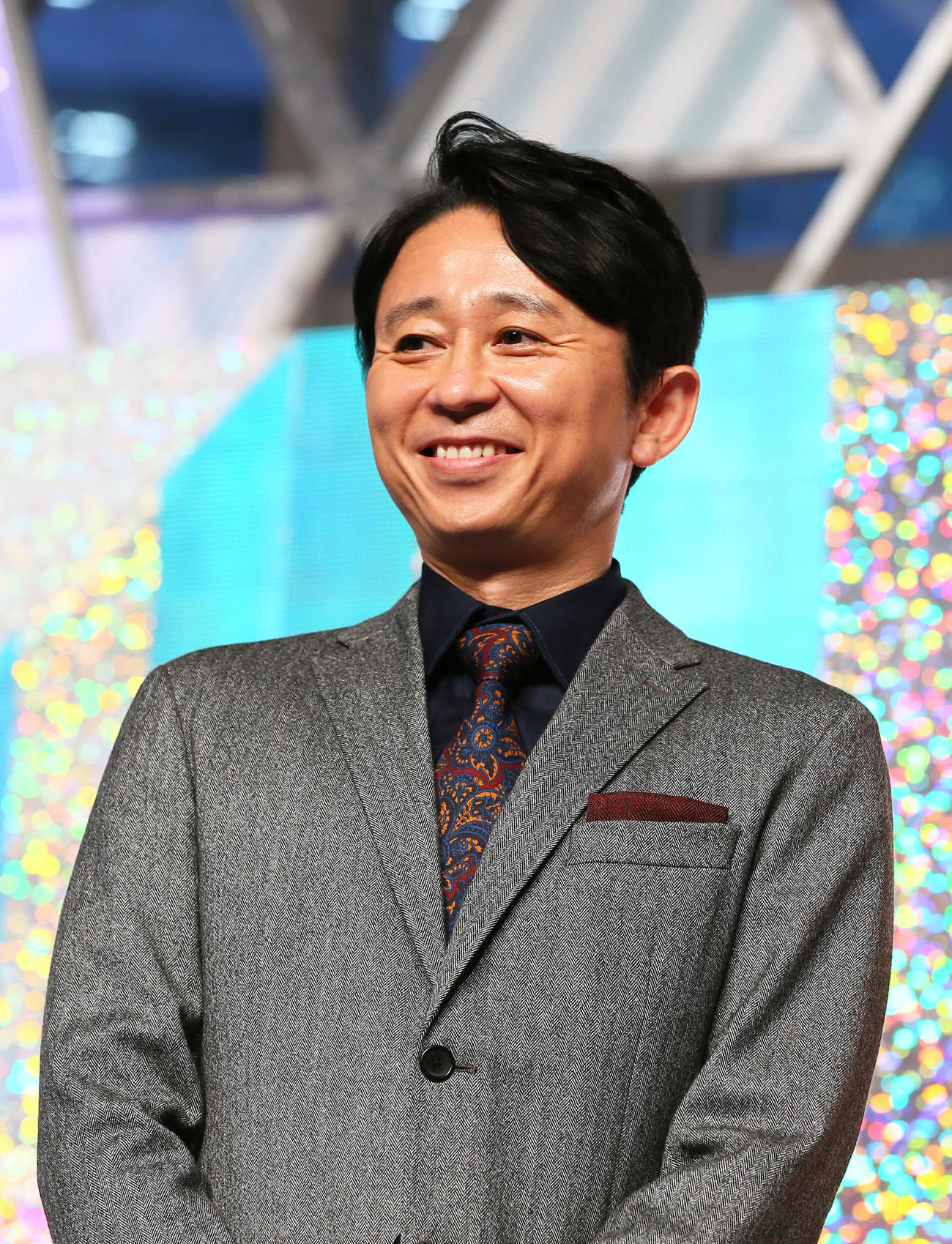 有吉弘行＝19年10月