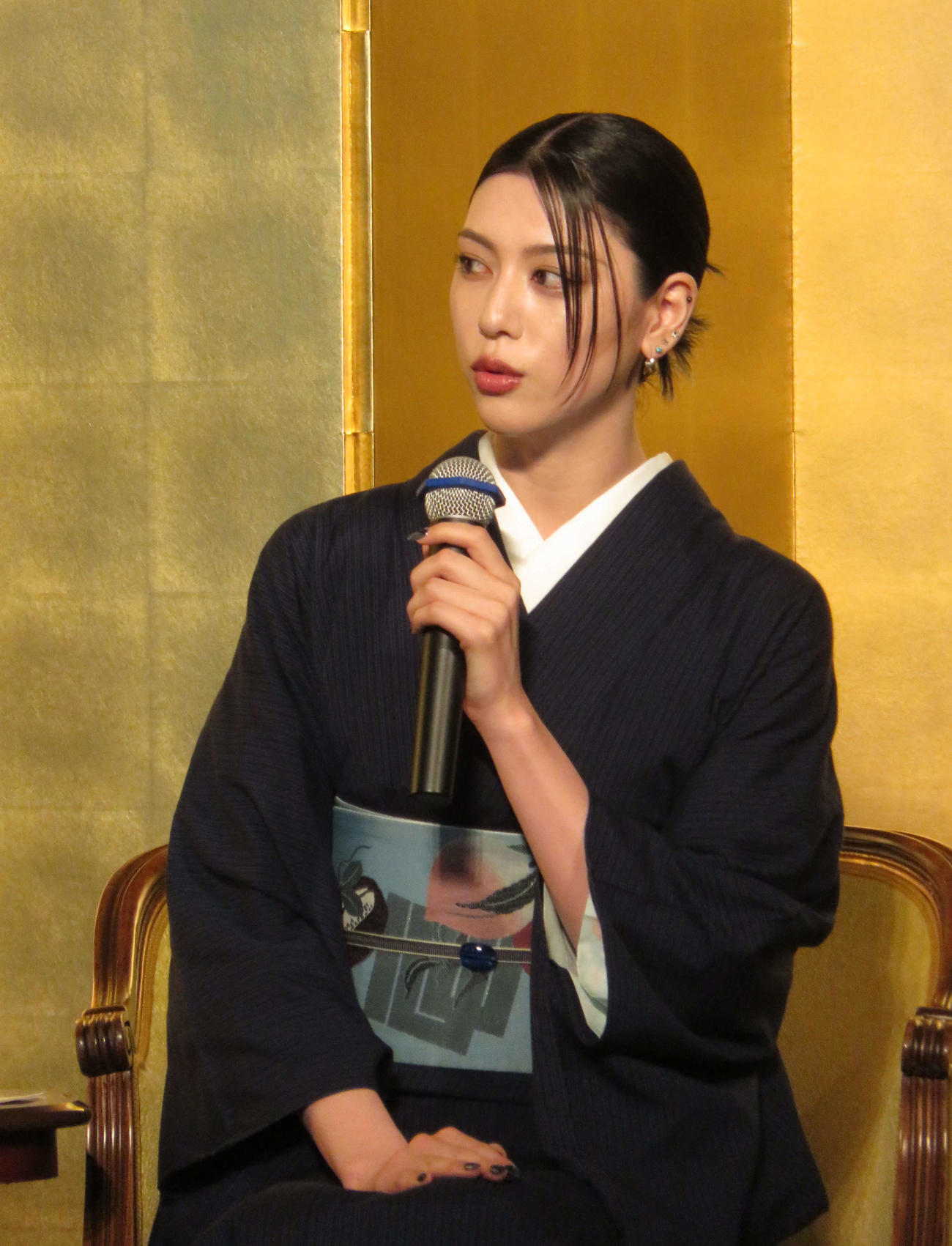 「伝統的酒造りPRイベント～日本酒、麹（Koji）と日本の文化を知ろう～」にゲスト出演した三吉彩花