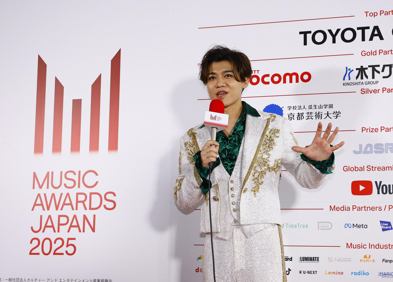 ミュージックアワードジャパン2025を前に意気込みを語る新浜レオン（撮影・藤尾明華）