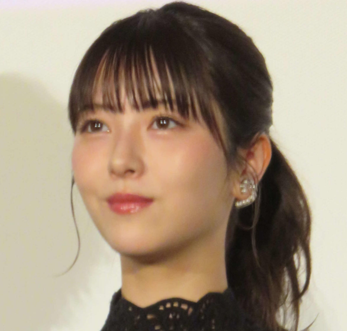 浜辺美波（2025年1月撮影）