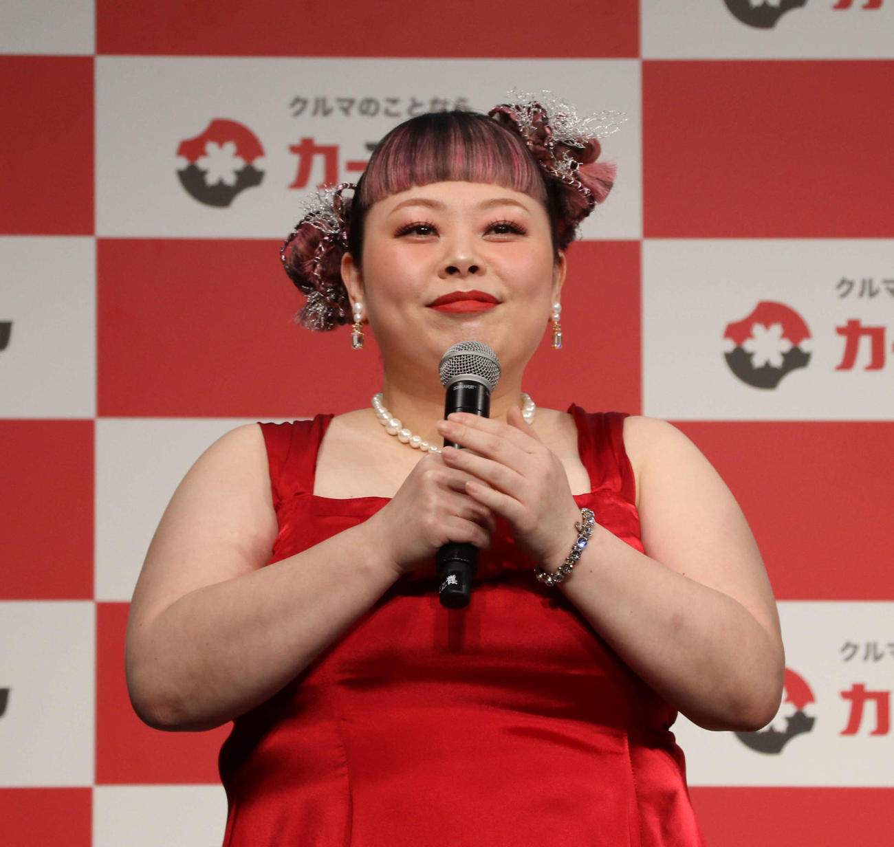 カープレミアの新CM発表会見に登壇した渡辺直美（撮影・寺本吏輝）
