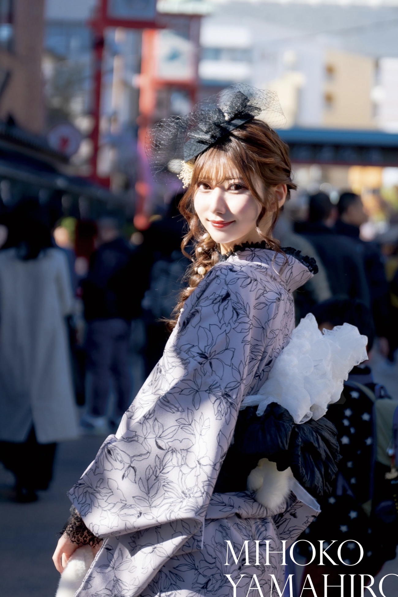 浅草で着物を着た山広美保子