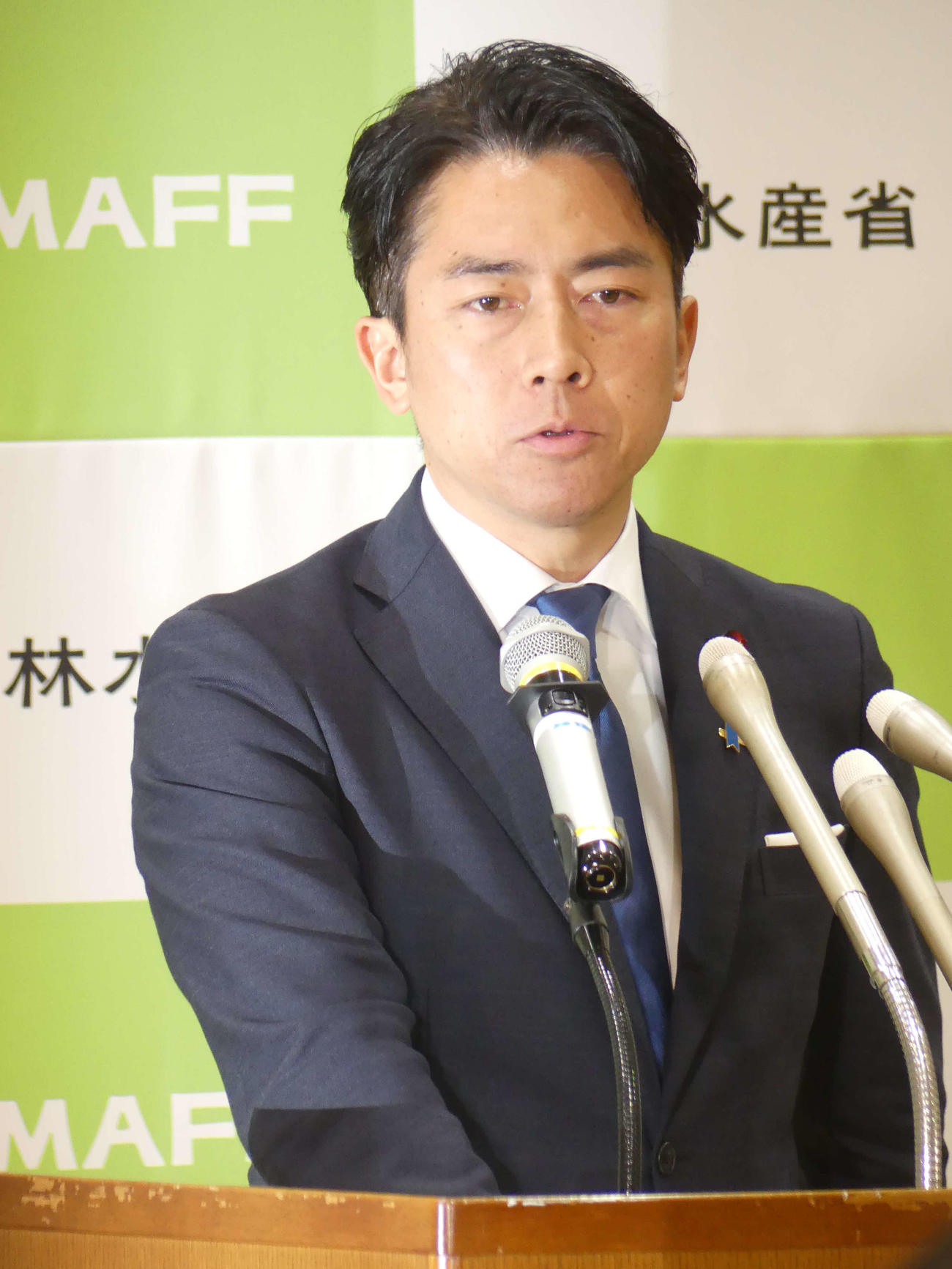 就任会見に臨む小泉進次郎農相（撮影・中山知子）