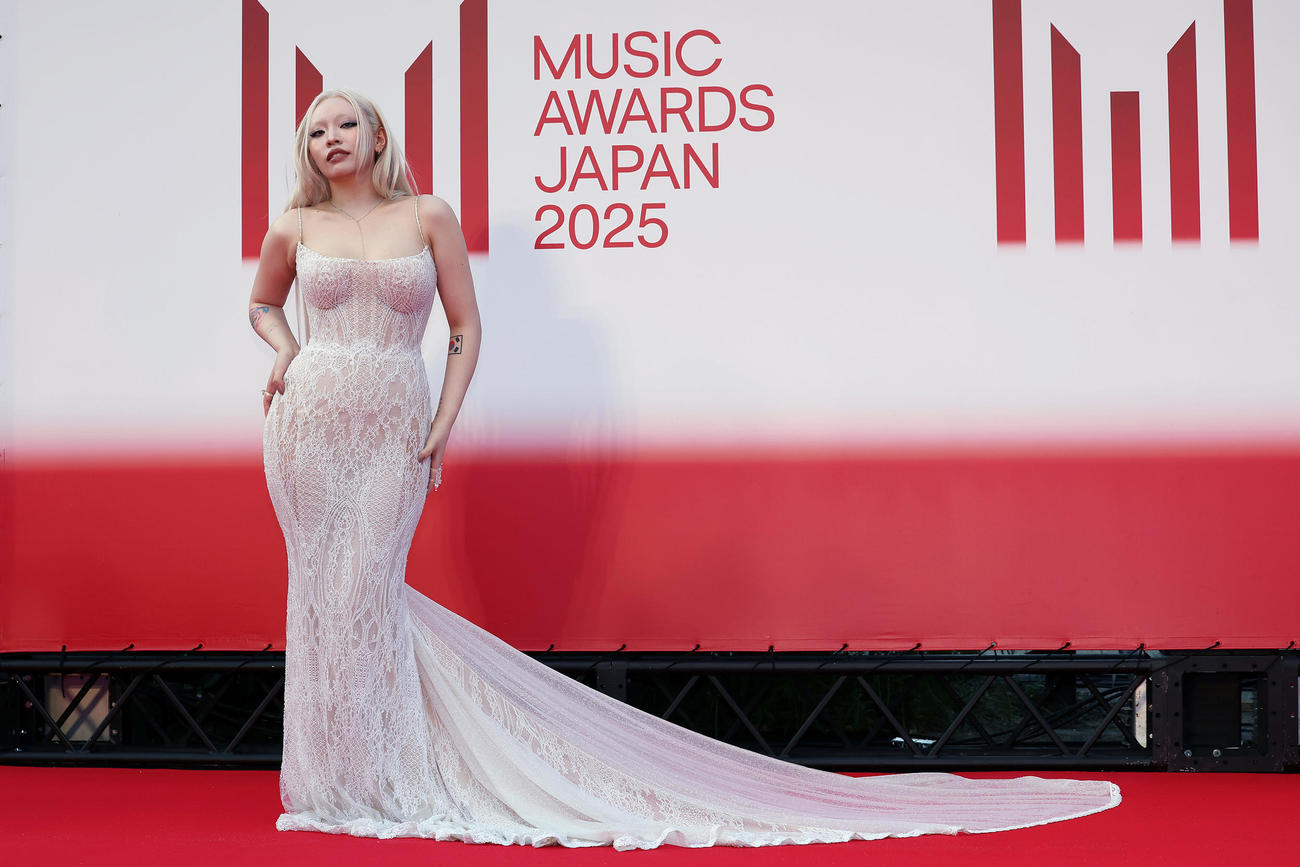 「MUSIC AWARDS JAPAN2025」のレッドカーペットに出席したちゃんみな（撮影・前田充）