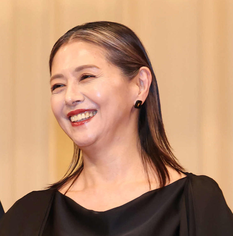 小泉今日子（2025年2月撮影）