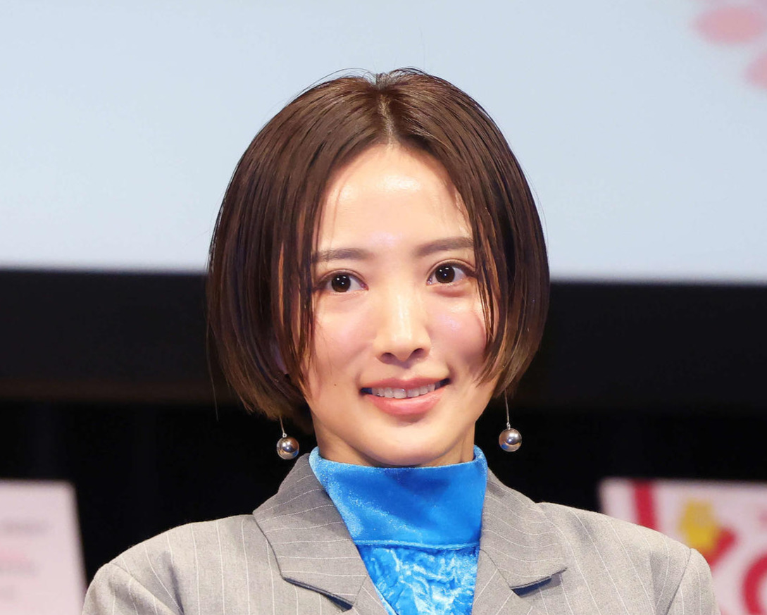 夏菜（2022年撮影）