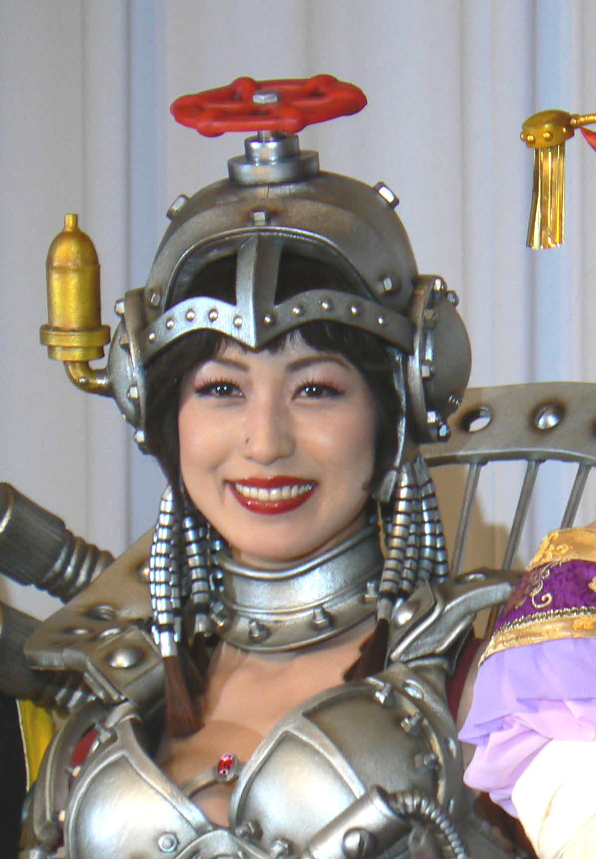 「炎神戦隊ゴーオンジャー」で「害水大臣ケガレシア」を演じた及川奈央（2008年撮影）