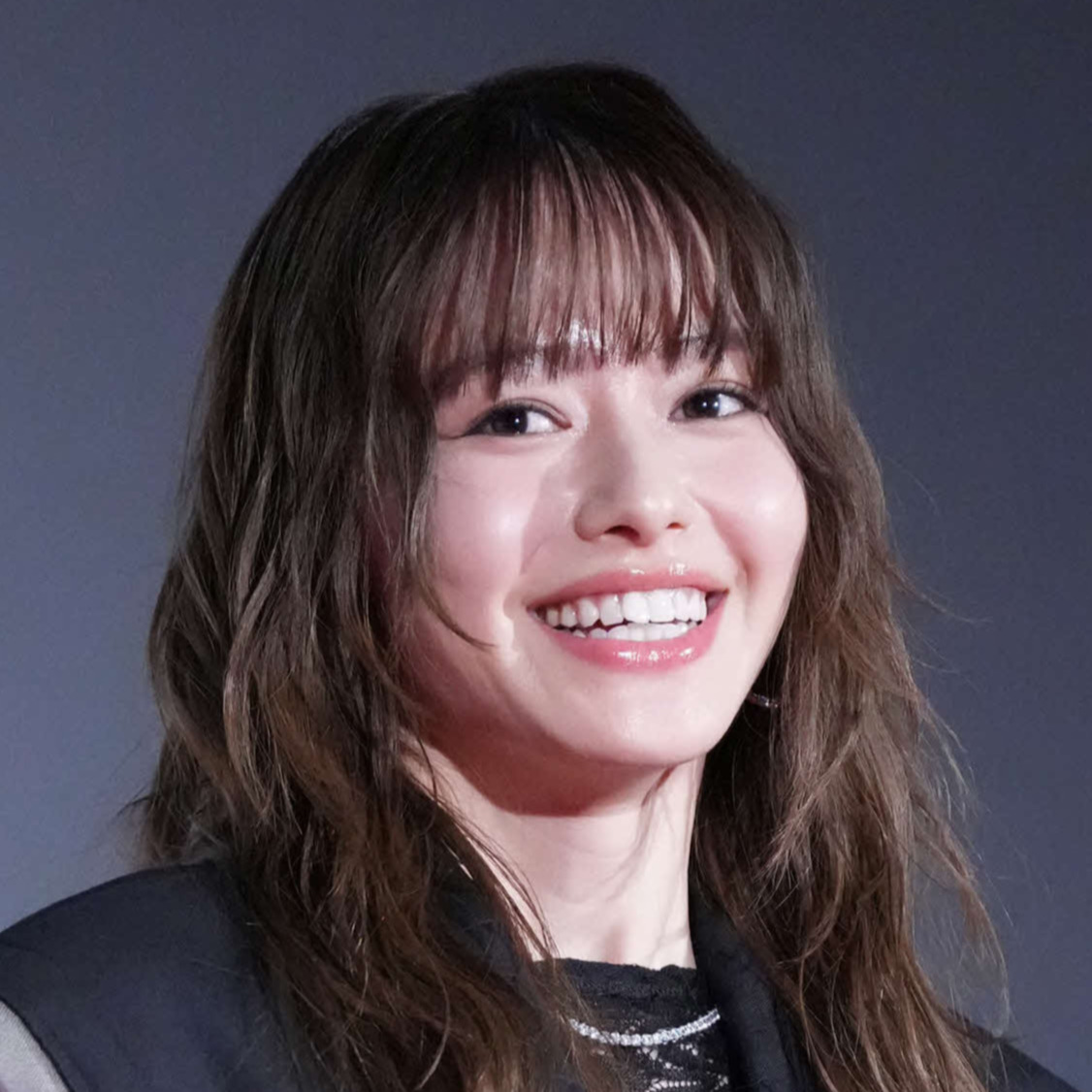 山本舞香（2024年4月撮影）