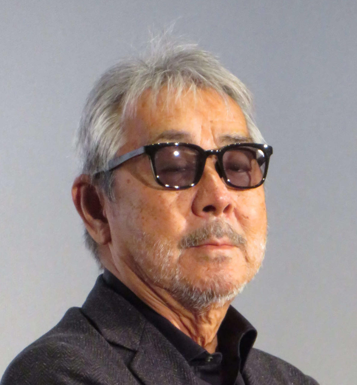 寺尾聰「高校1年を3回やった」学校にソバの出前も…「若い子たち、途中でくじけても大丈夫」 - 芸能写真ニュース : 日刊スポーツ