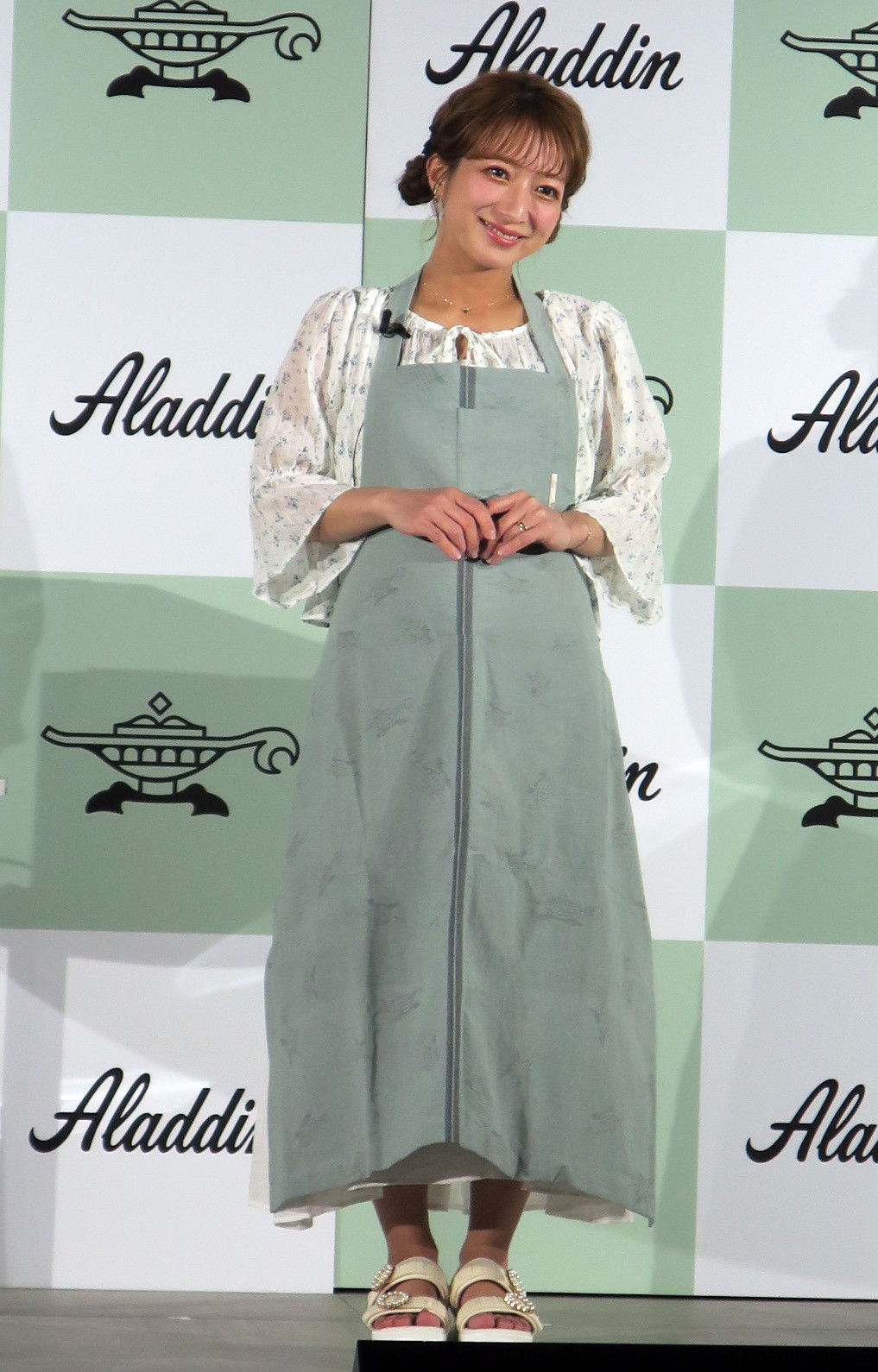 「アラジン新商品発表会」に登場した辻希美
