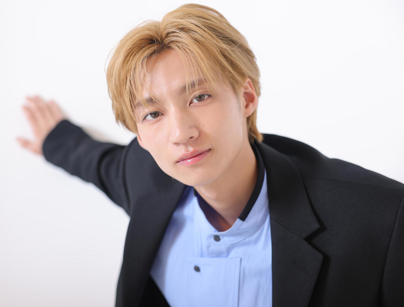 ドラマ「六月のタイムマシン」初主演で話題の志賀李玖（撮影・野上伸悟）