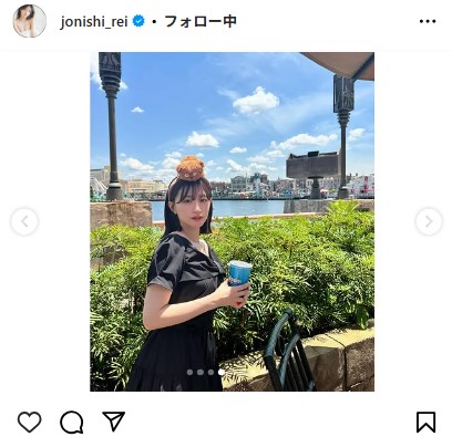 「ティム」のカチューシャとサングラスのコーディネート姿を披露した上西怜（インスタグラムから）