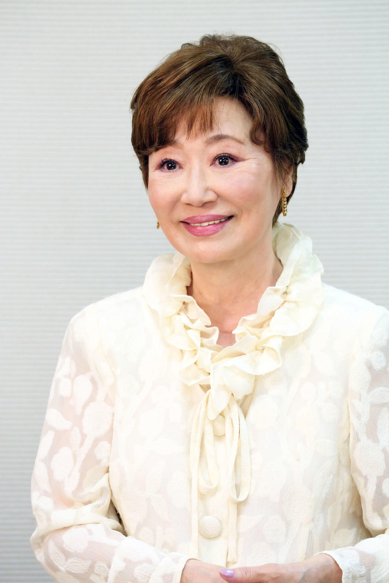 初の書籍を発売する浜木綿子