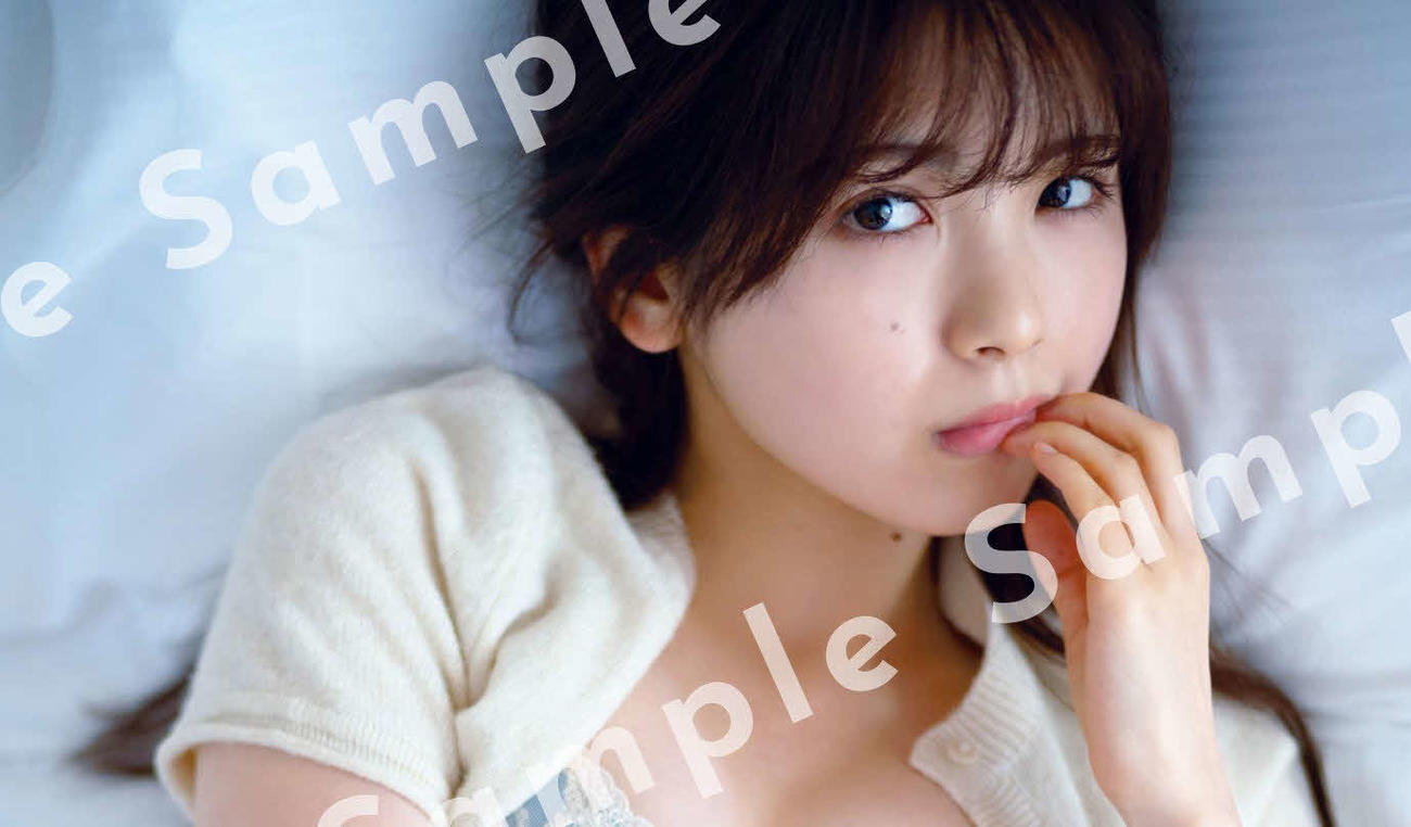 乃木坂46筒井あやめファースト写真集の特典カット（細居幸次郎氏撮影）