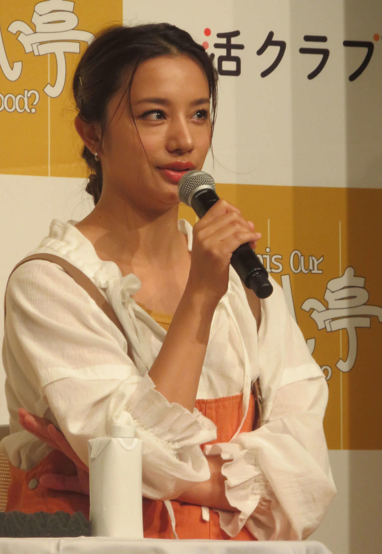 姉で女優の高橋メアリージュン（2024年5月撮影）
