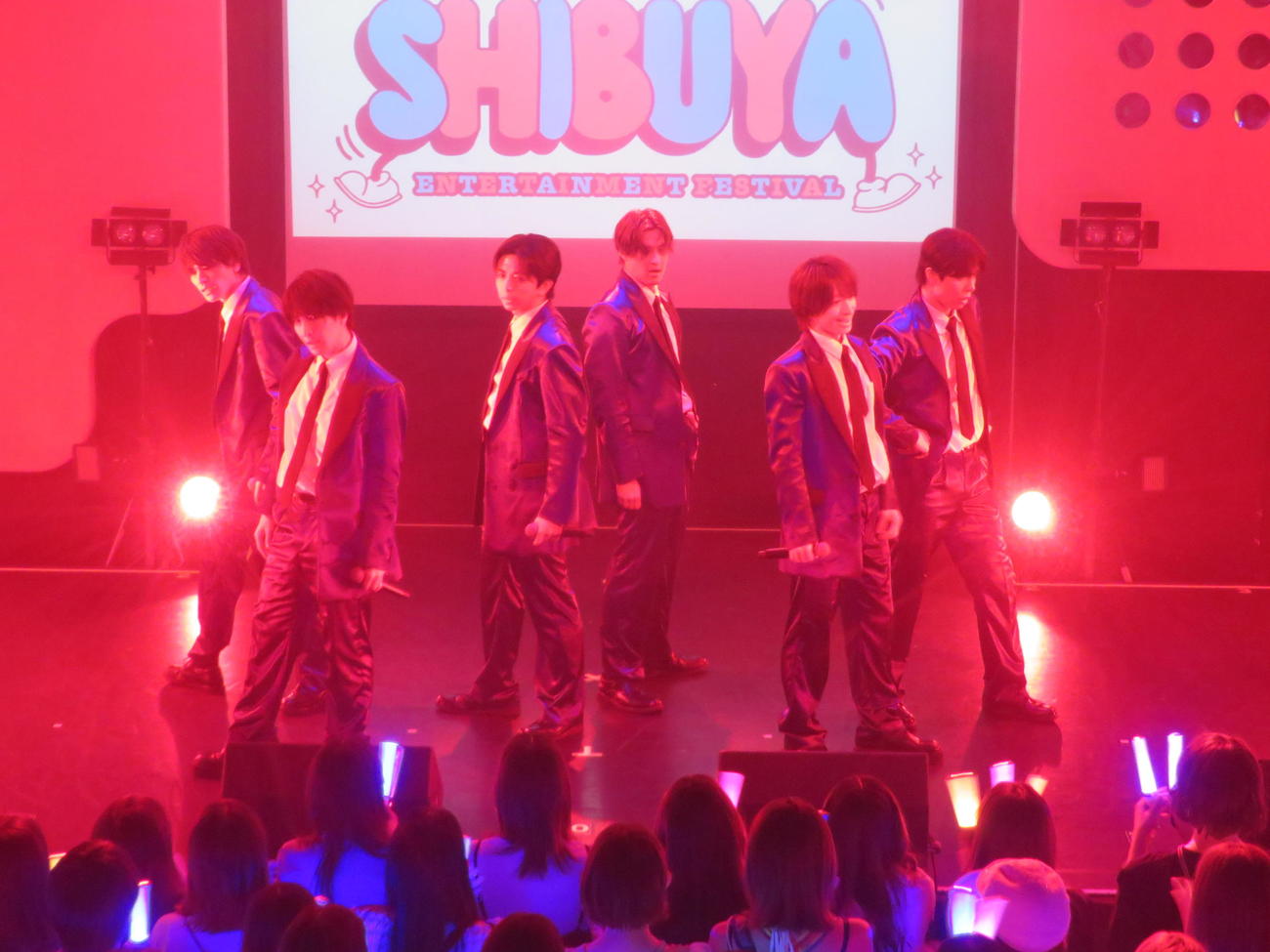 シブヤエンタメ祭「duo昭和歌謡FES」でパフォーマンスを披露するMATSURI（撮影・川田和博）