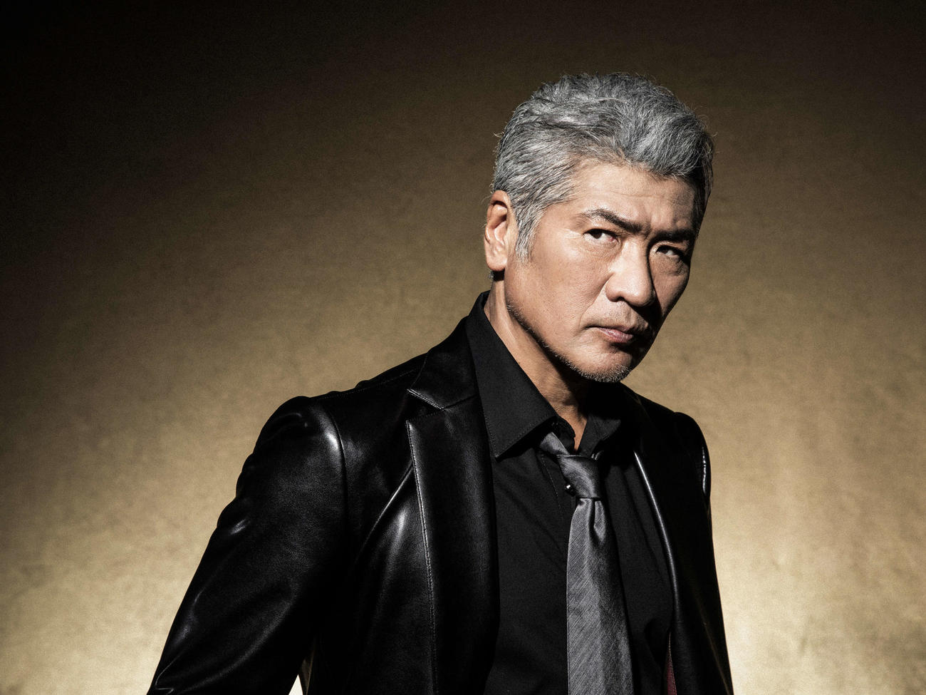 「Ooochie Koochie」吉川晃司の最新ソロビジュアル