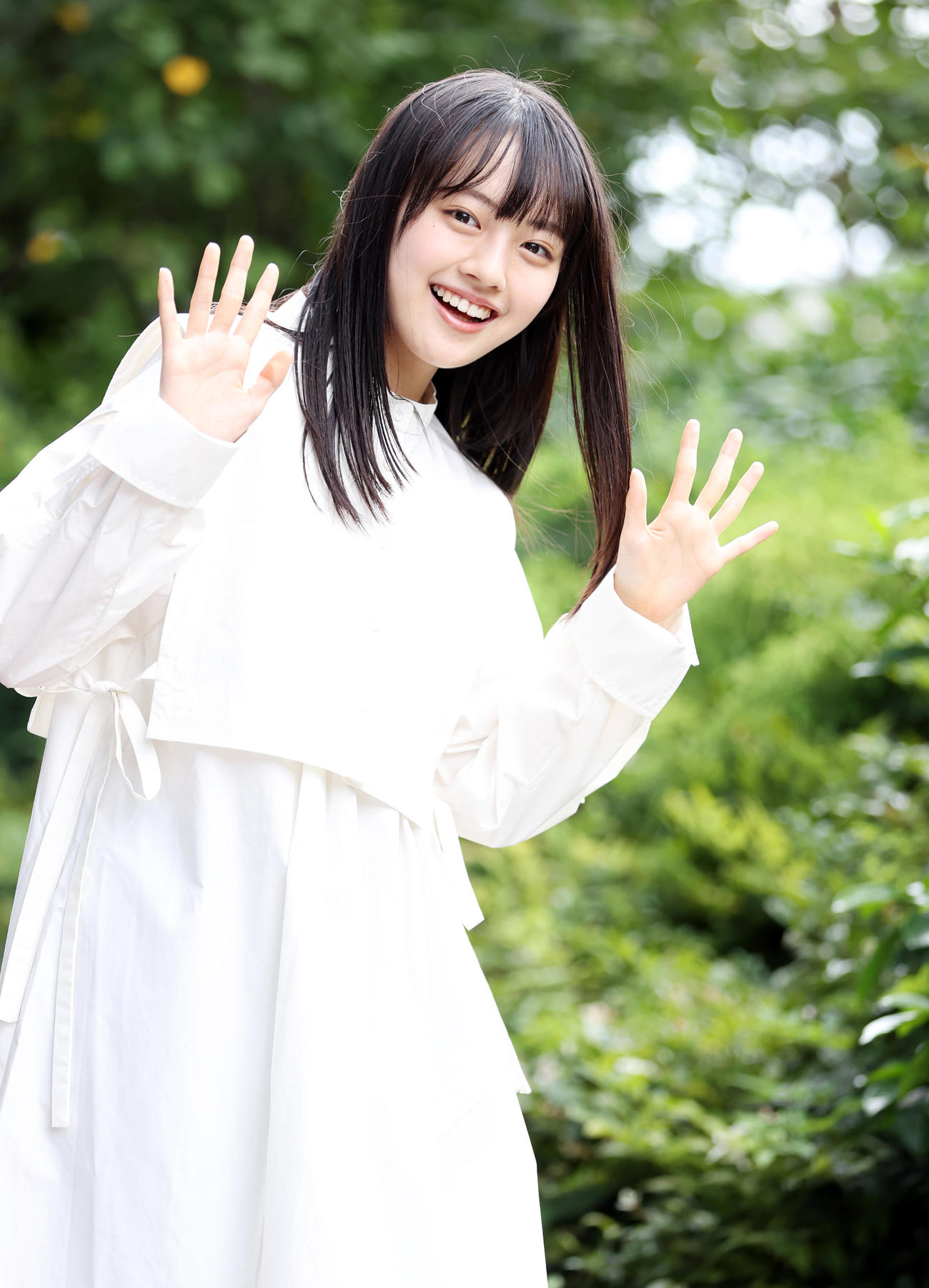 無垢（むく）な瞳と透明感が印象的な当時17歳の上坂樹里（2021年9月撮影）