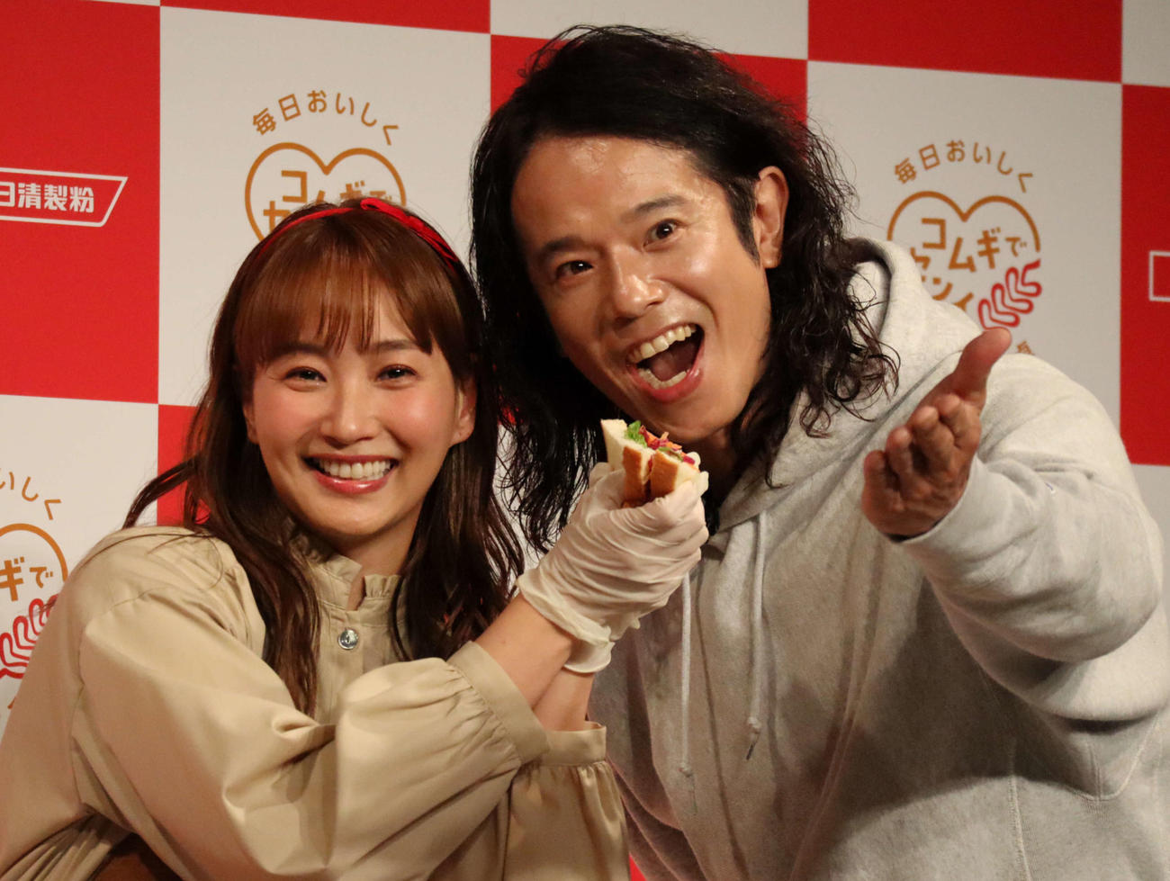 藤本美貴と庄司智春（2024年2月）