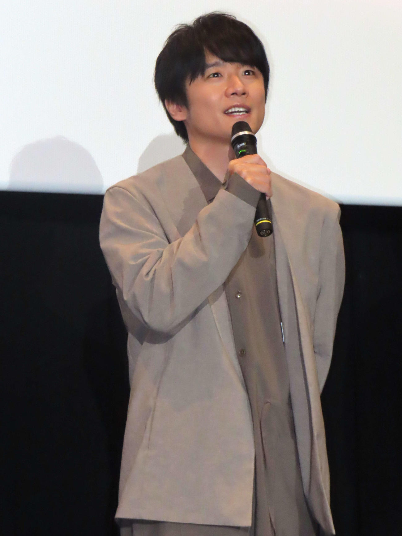 「劇場版　それでも俺は、妻としたい」公開記念舞台あいさつに登壇した風間俊介