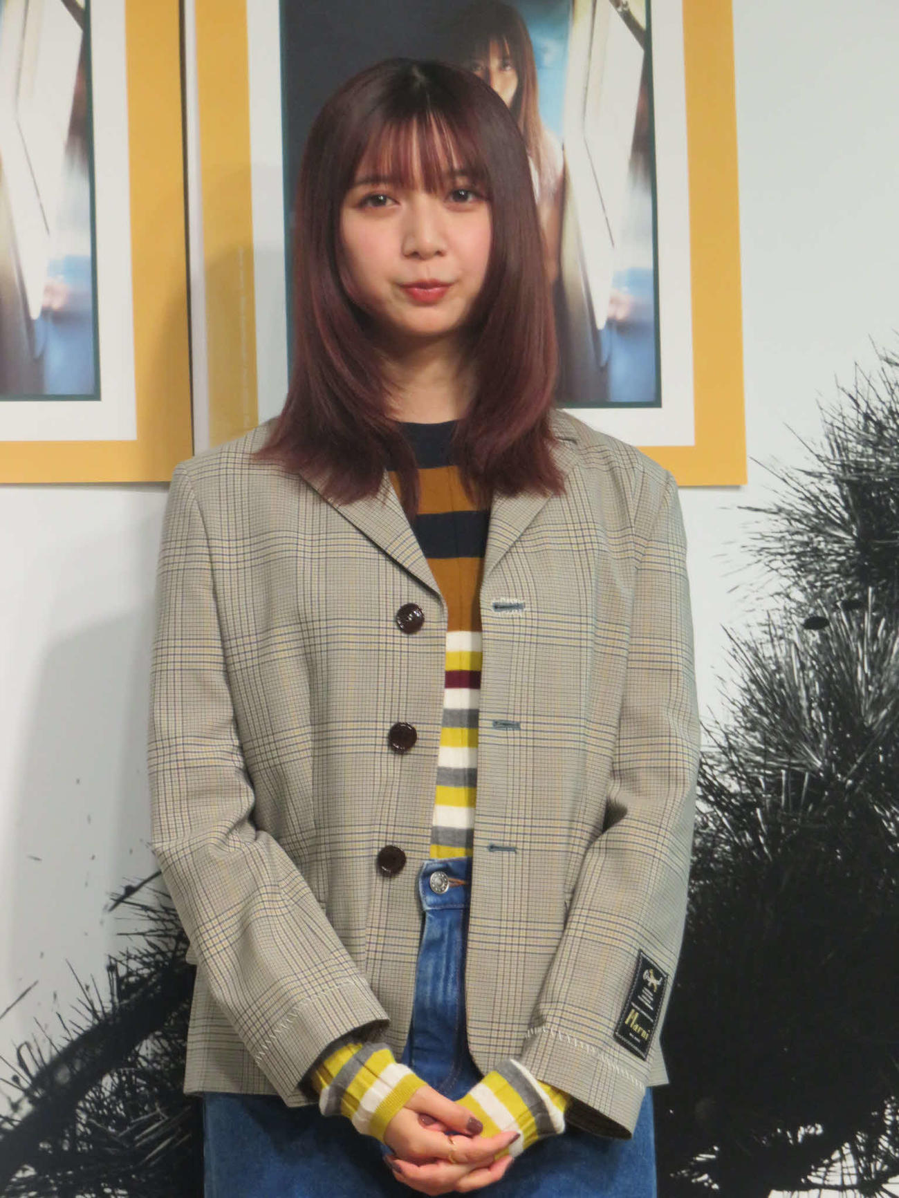 写真集「charm charm」を発売した上白石萌歌