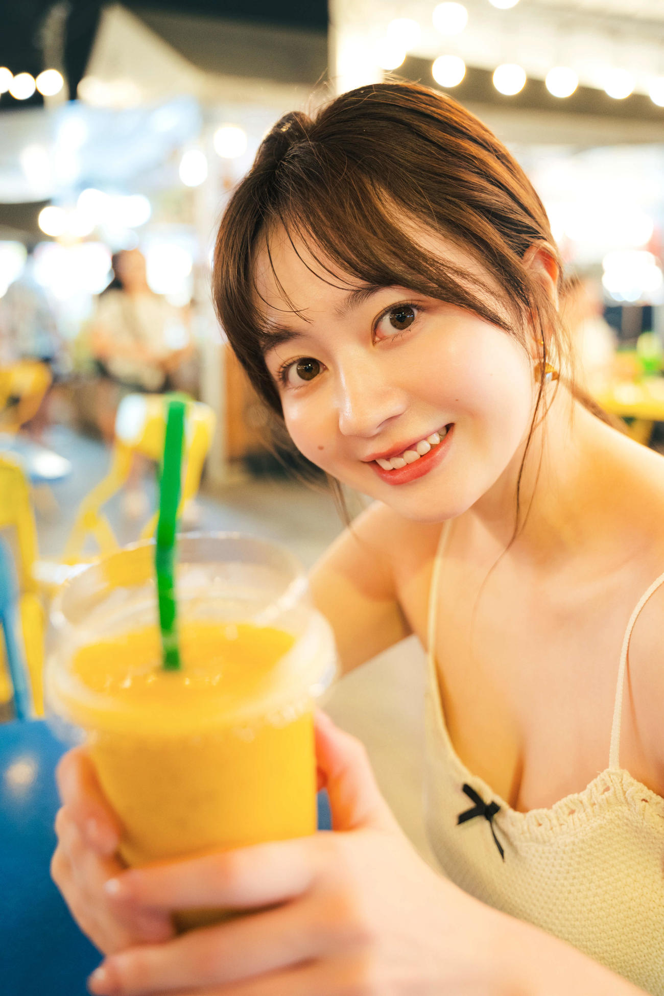 江籠裕奈サード写真集の先行カット　撮影／カノウリョウマ（C）光文社