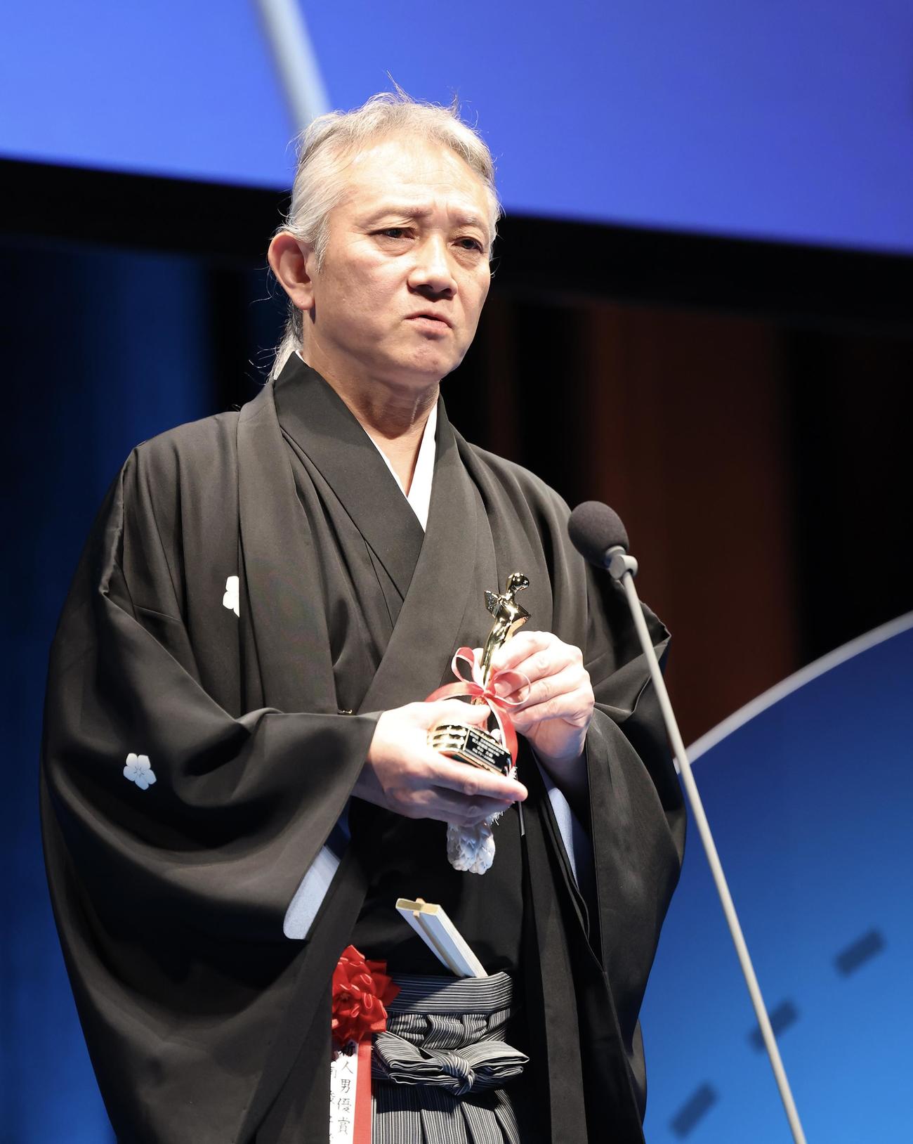 新人俳優賞の本山力（撮影・河田真司）