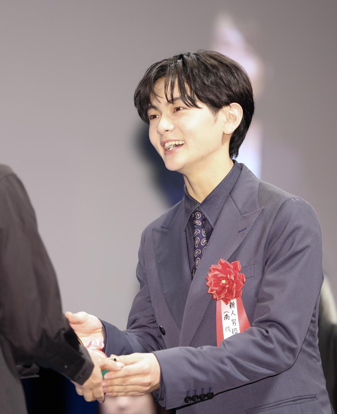 新人俳優賞の齋藤潤（撮影・河田真司）