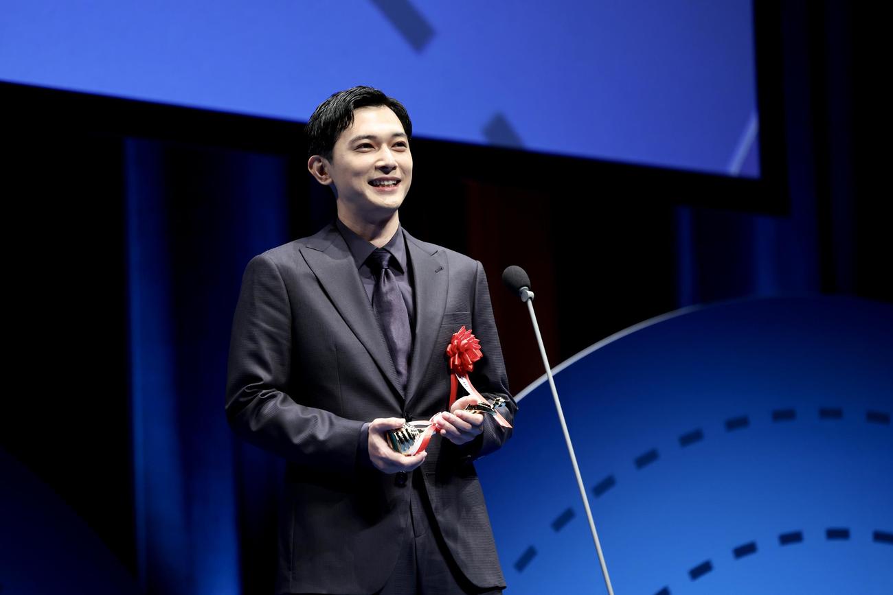 主演男優賞受賞の吉沢亮（撮影・河田真司）