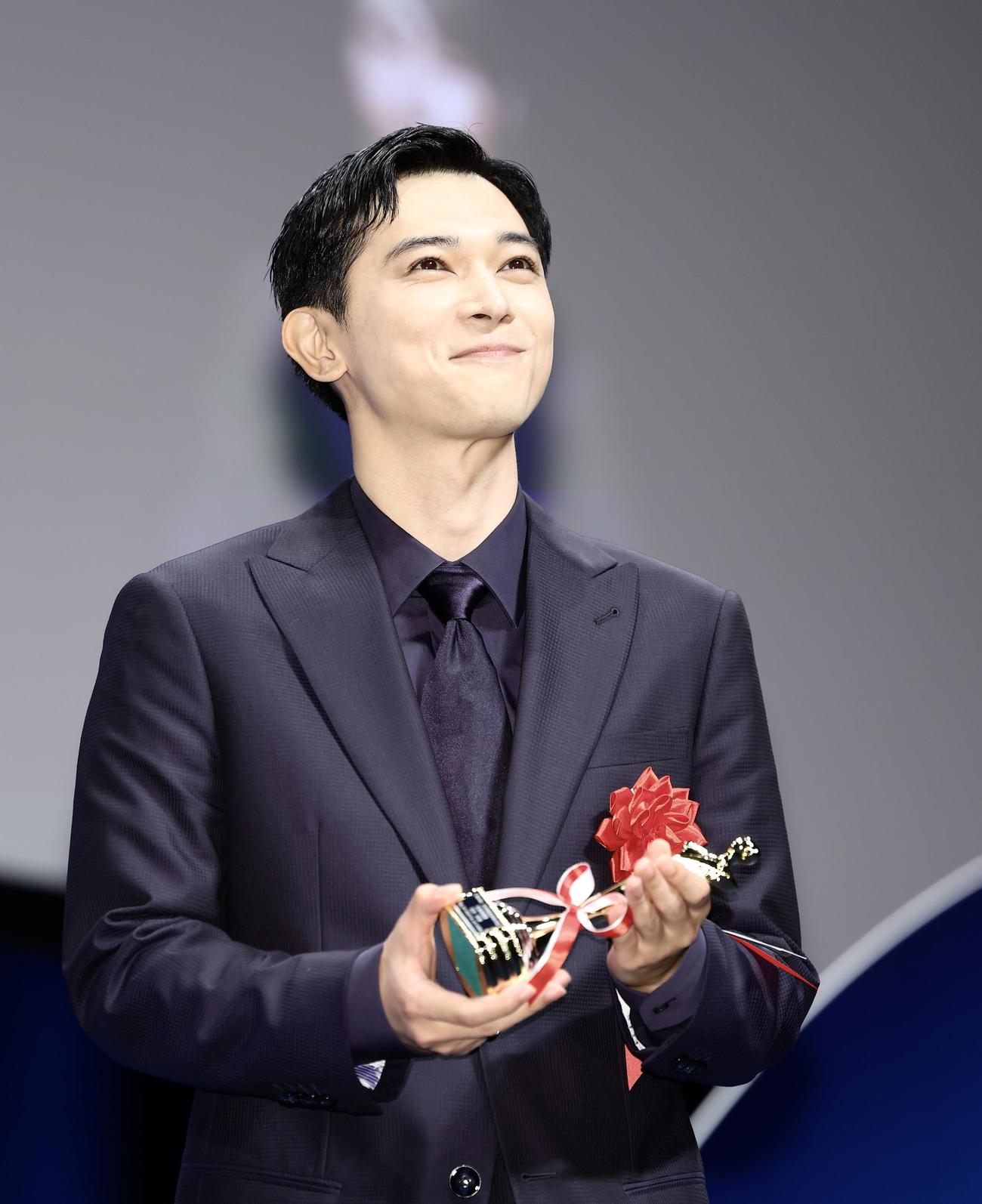 主演男優賞受賞の吉沢亮（撮影・河田真司）