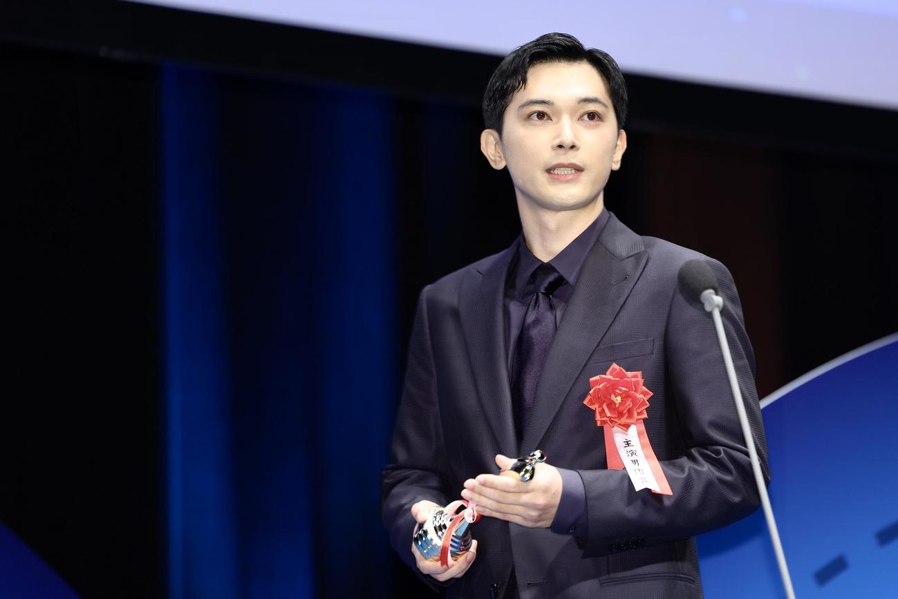 主演男優賞受賞の吉沢亮（撮影・河田真司）