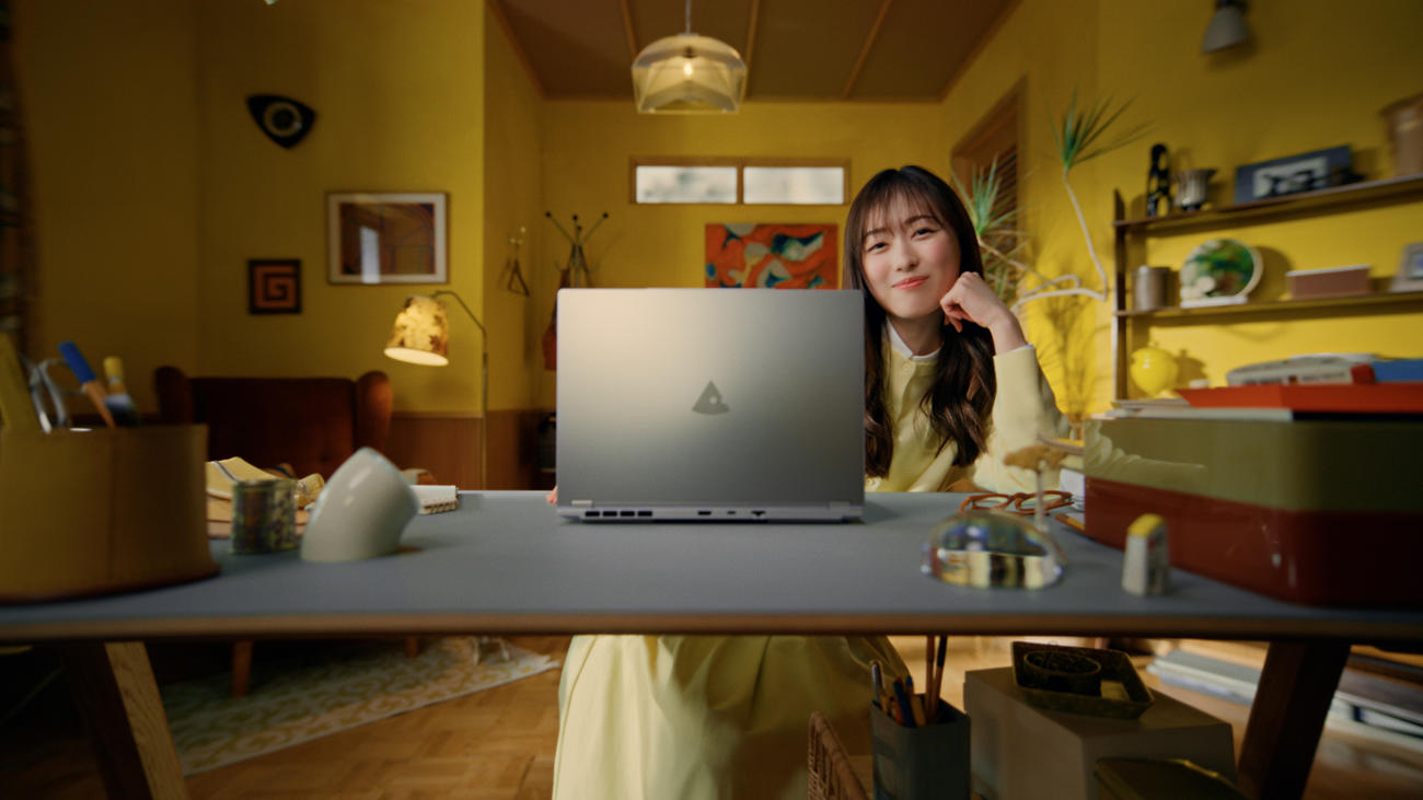 「マウスコンピューター」の新CM「安心パソコン、マウス。」シリーズに登場した福原遥