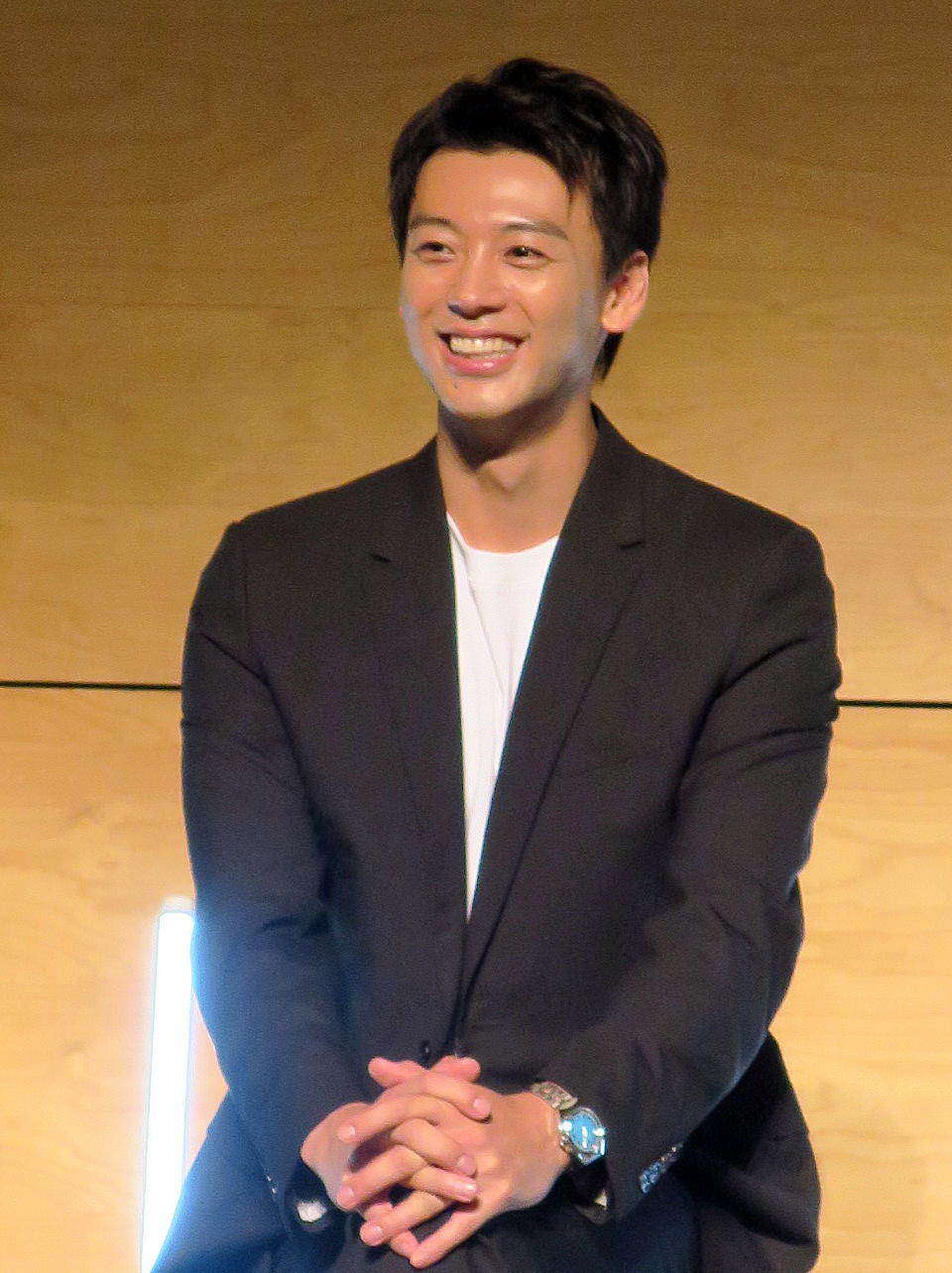 テレビ朝日ドラマスペシャル「看守の流儀」囲み会見に登場した主演の竹内涼真