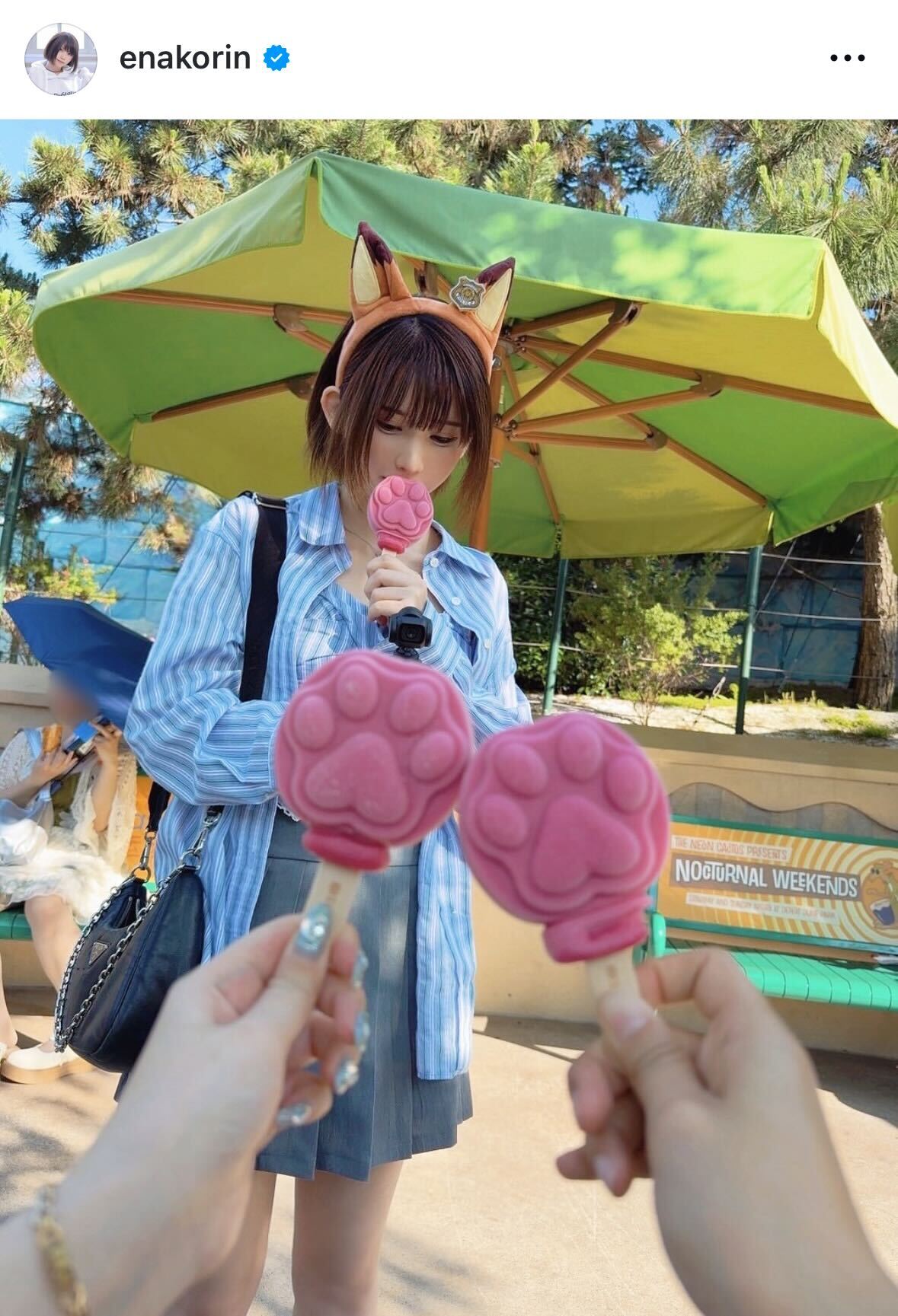 上海ディズニーランドを満喫するえなこ（インスタグラムから）