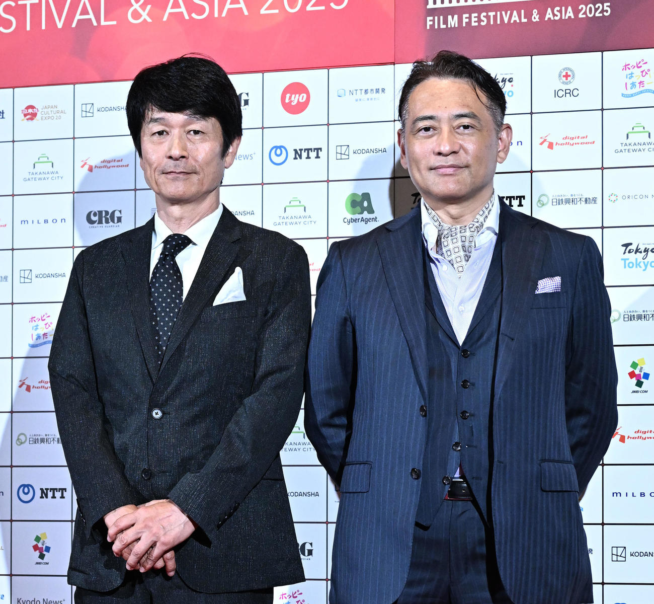 「ショートショートフィルムフェスティバル＆アジア」のレッドカーペットイベントに登場した福田靖（左）と四宮隆史（撮影・千葉一成）