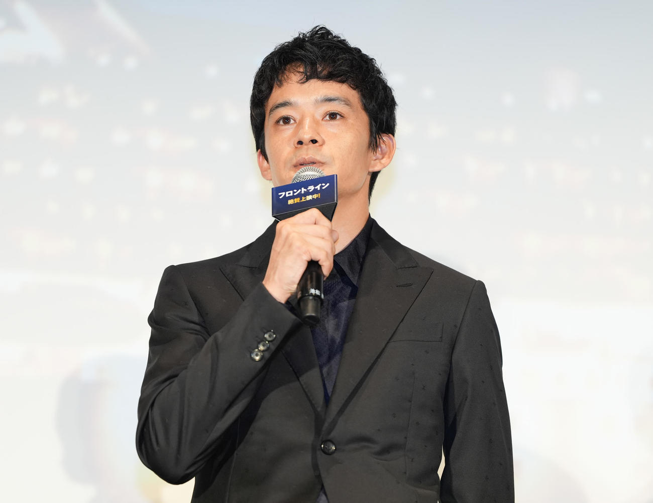 映画「フロントライン」初日舞台あいさつに登壇した池松壮亮（撮影・鈴木みどり）