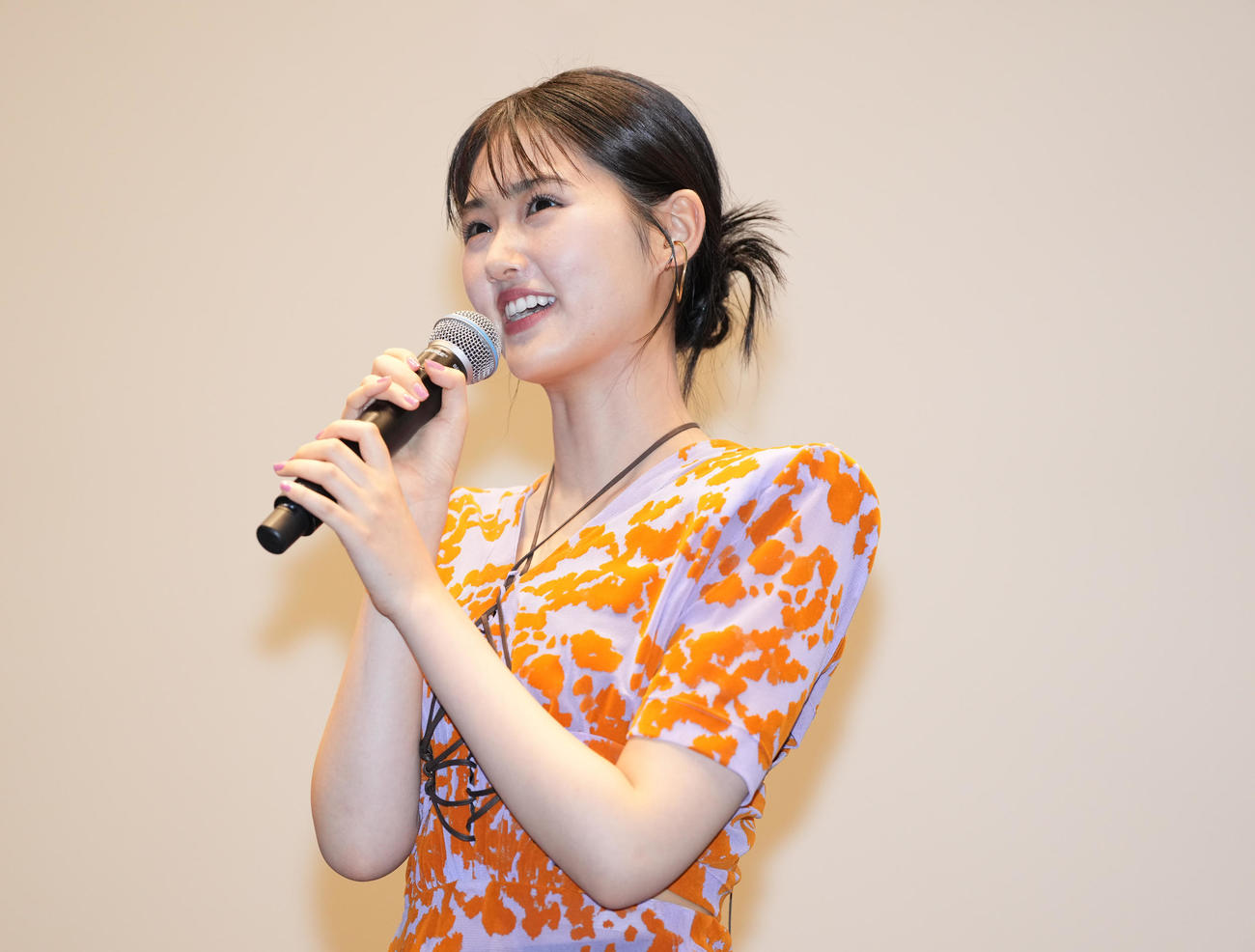 映画「見える子ちゃん」公開御霊舞台あいさつに登壇した原菜乃華（撮影・鈴木みどり）
