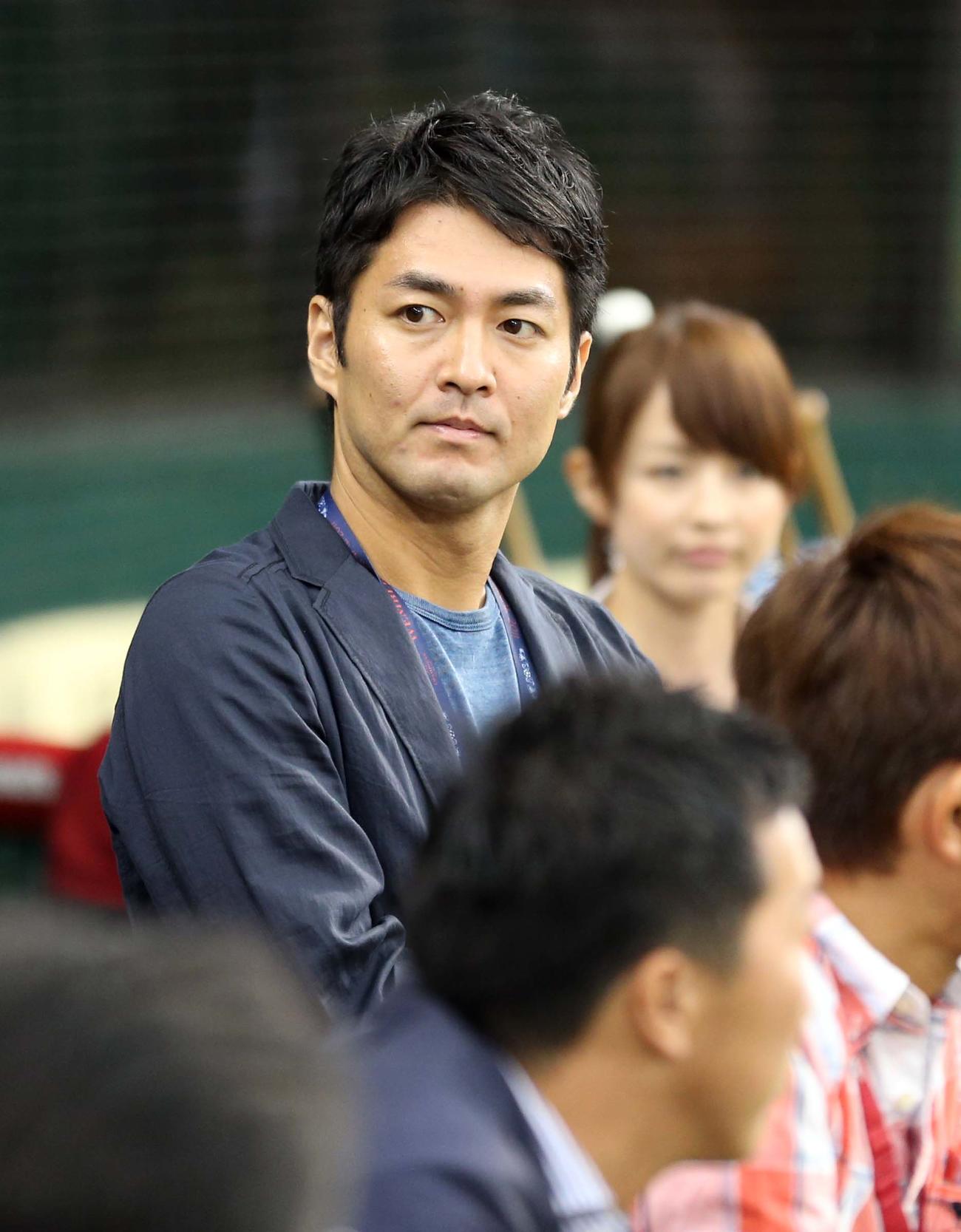 西武対楽天　フジテレビの西岡孝洋アナウンサー＝2012年9月25日
